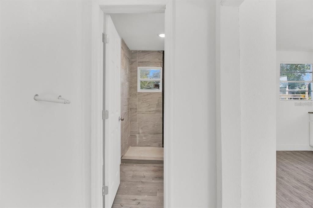 На продажу: $215,000 (2 спален, 2 ванн, 850 Квадратных фут)