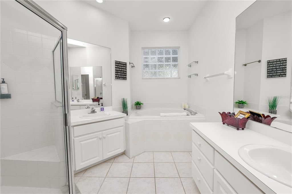 For Rent: $2,100 (2 beds, 2 baths, 1504 Square Feet)