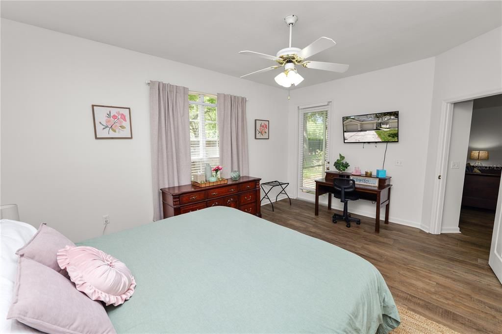 For Rent: $2,100 (2 beds, 2 baths, 1504 Square Feet)