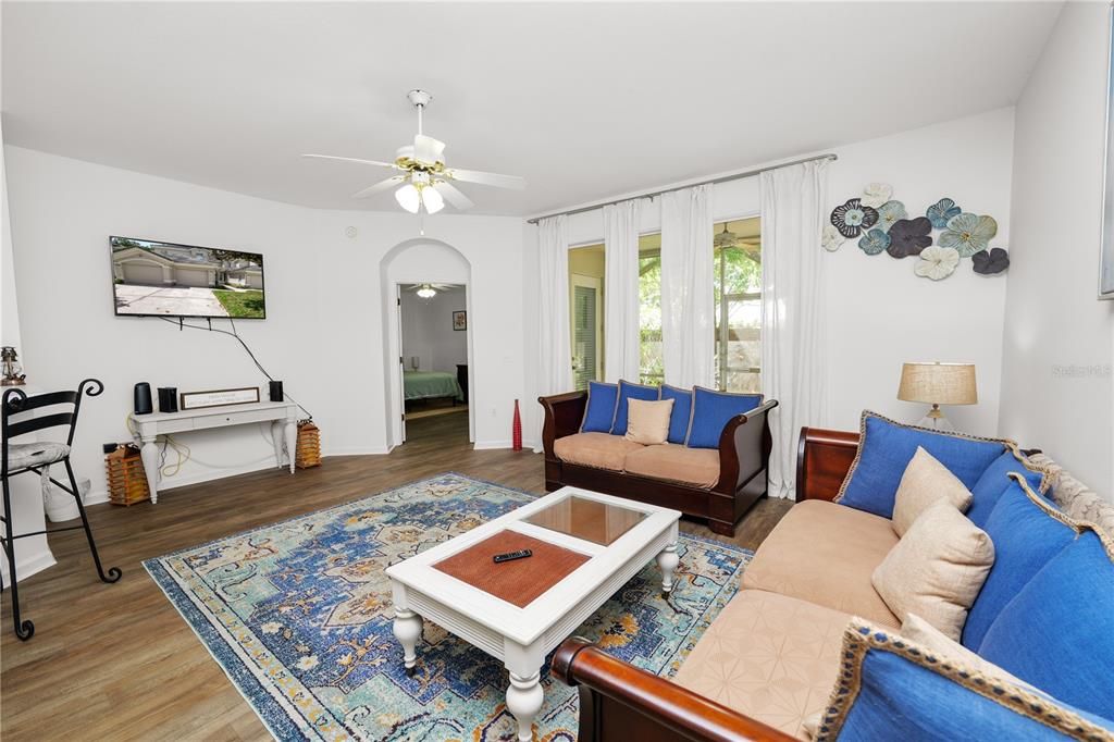 For Rent: $2,100 (2 beds, 2 baths, 1504 Square Feet)