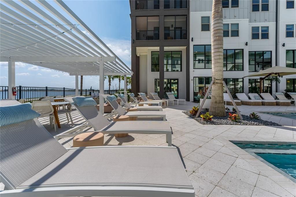 For Rent: $2,361 (2 beds, 2 baths, 1149 Square Feet)