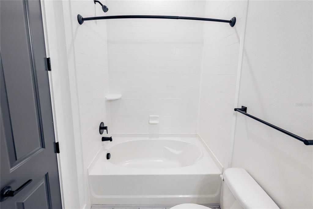 For Rent: $2,361 (2 beds, 2 baths, 1149 Square Feet)