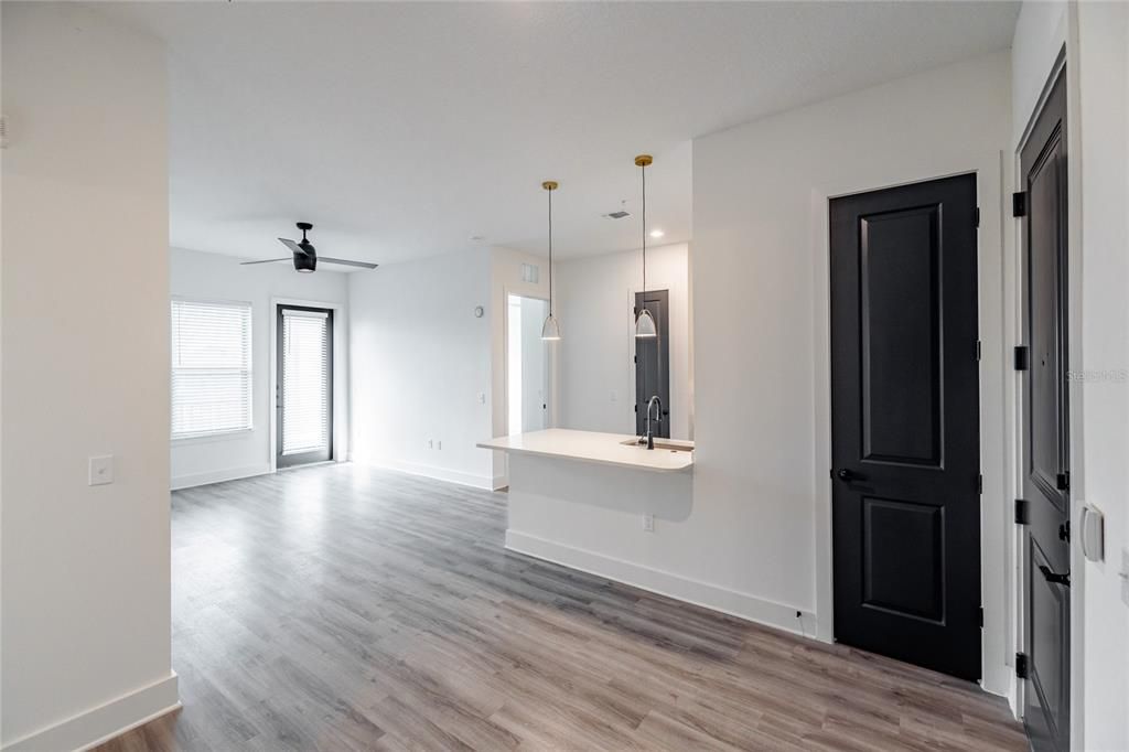 For Rent: $2,361 (2 beds, 2 baths, 1149 Square Feet)