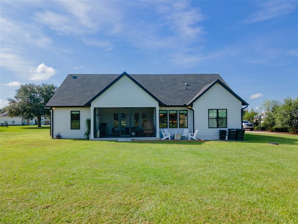 For Sale: $895,000 (4 beds, 2 baths, 2712 Square Feet)