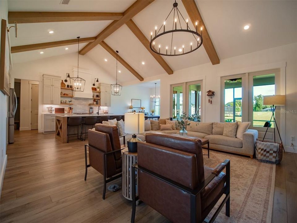 For Sale: $895,000 (4 beds, 2 baths, 2712 Square Feet)