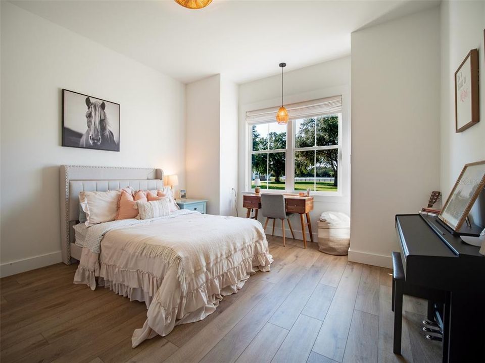 For Sale: $895,000 (4 beds, 2 baths, 2712 Square Feet)