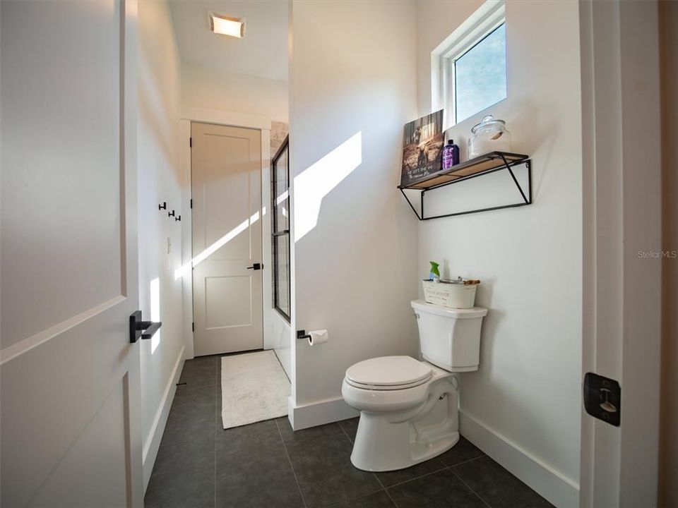 For Sale: $895,000 (4 beds, 2 baths, 2712 Square Feet)