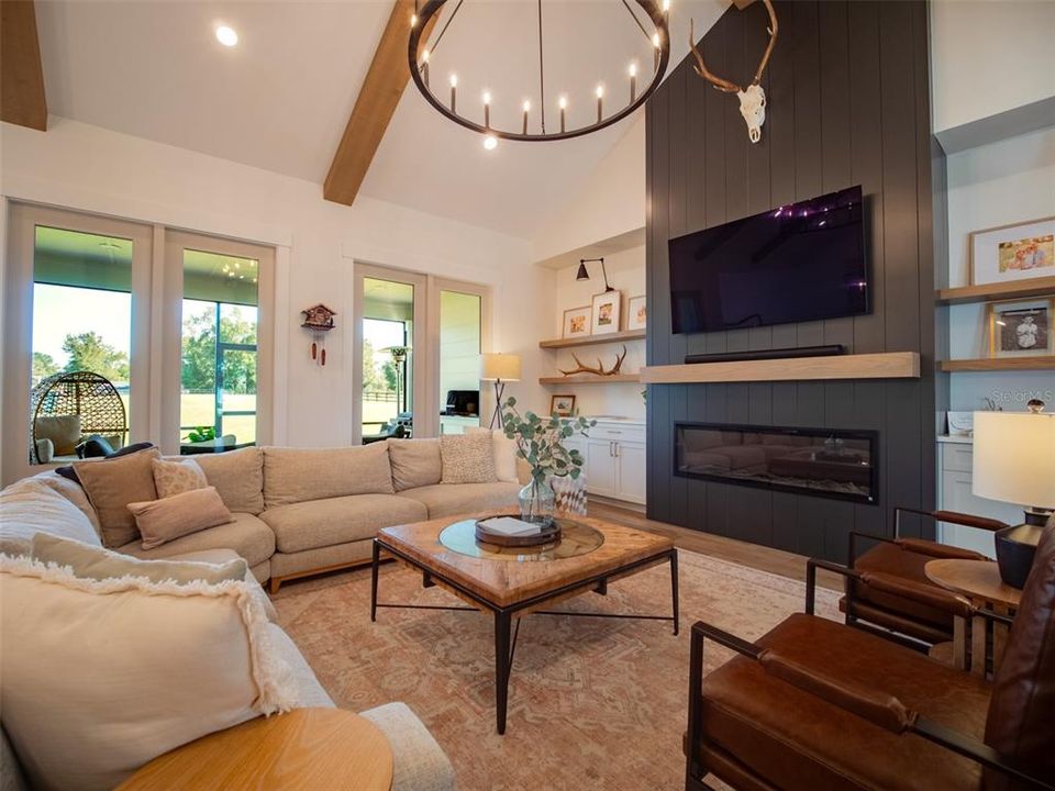 For Sale: $895,000 (4 beds, 2 baths, 2712 Square Feet)