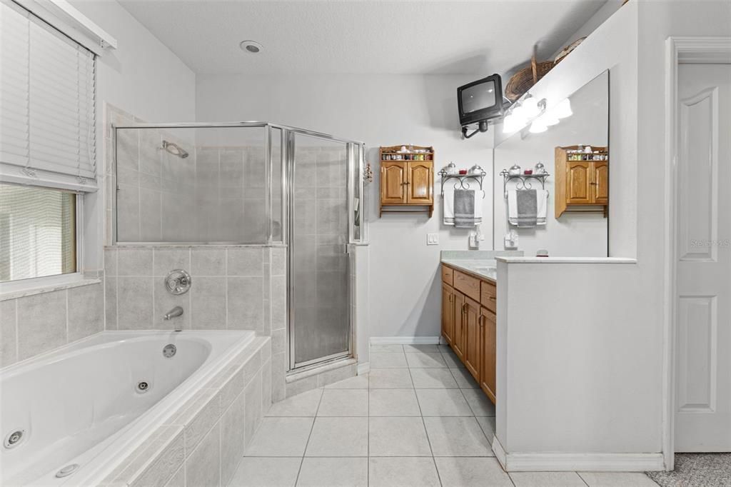 В аренду: $3,900 (4 спален, 2 ванн, 2501 Квадратных фут)