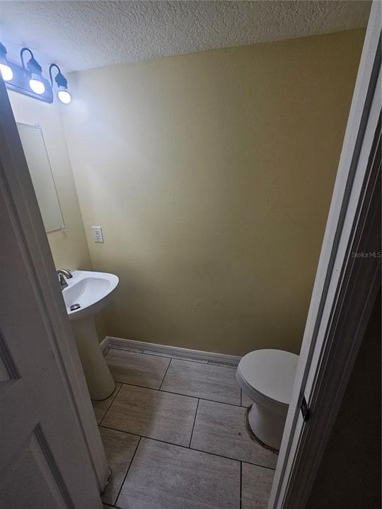 En Renta: $2,600 (4 camas, 3 baños, 3014 Pies cuadrados)