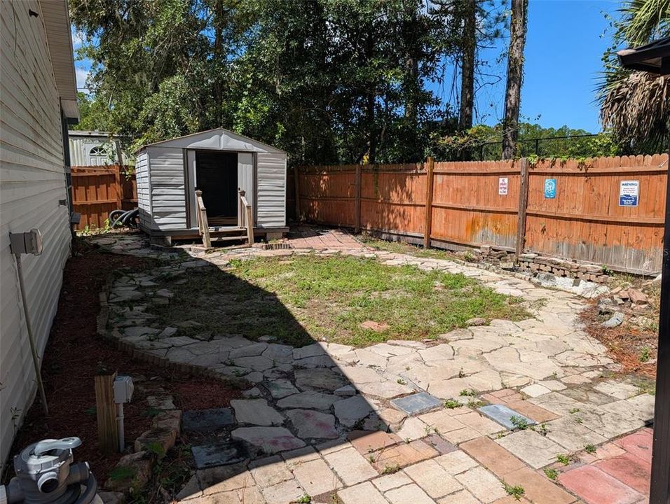 For Sale: $179,000 (2 beds, 2 baths, 1040 Square Feet)