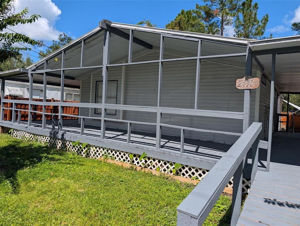 For Sale: $179,000 (2 beds, 2 baths, 1040 Square Feet)