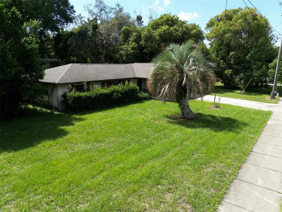 For Sale: $230,000 (2 beds, 2 baths, 1205 Square Feet)