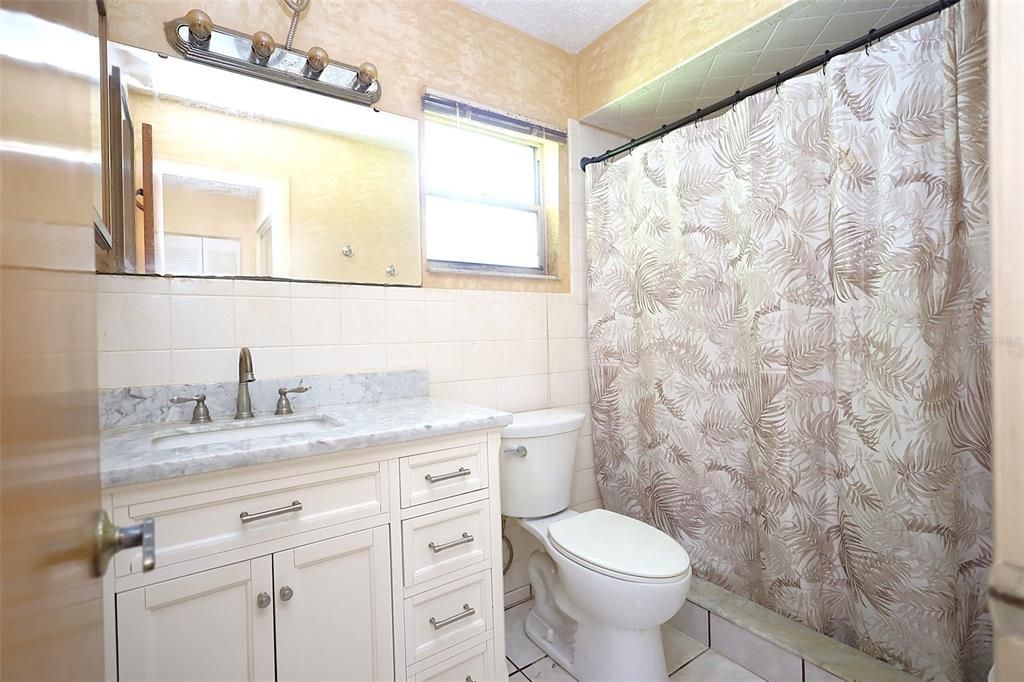 For Sale: $230,000 (2 beds, 2 baths, 1205 Square Feet)
