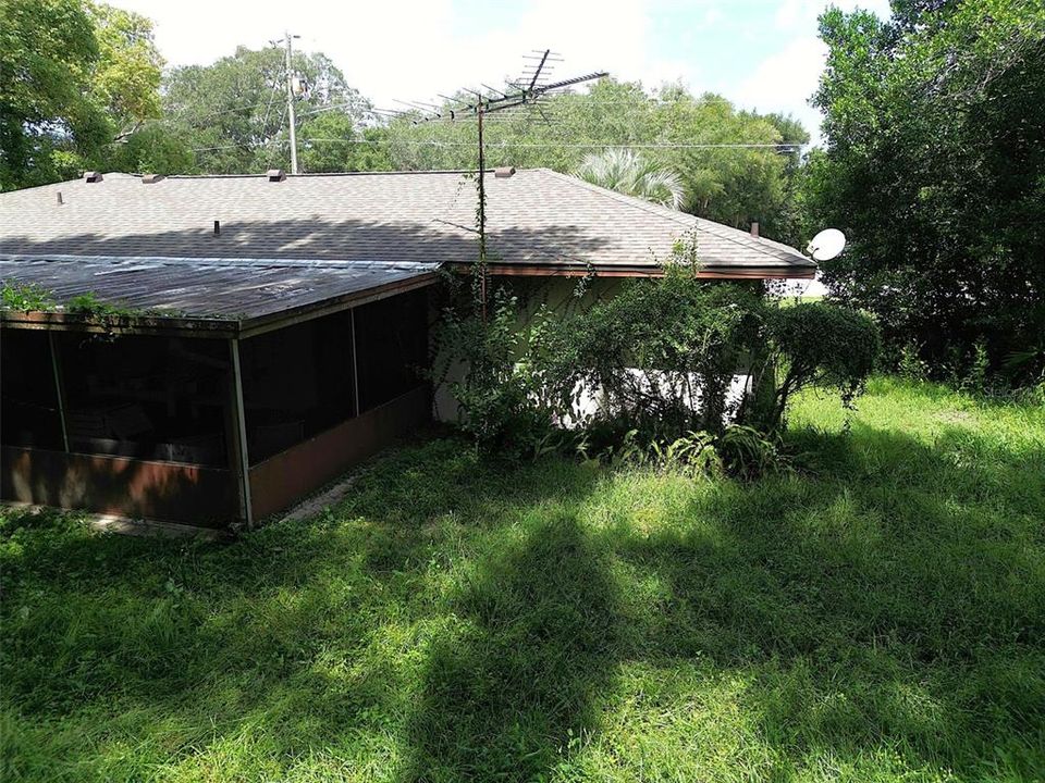 For Sale: $230,000 (2 beds, 2 baths, 1205 Square Feet)