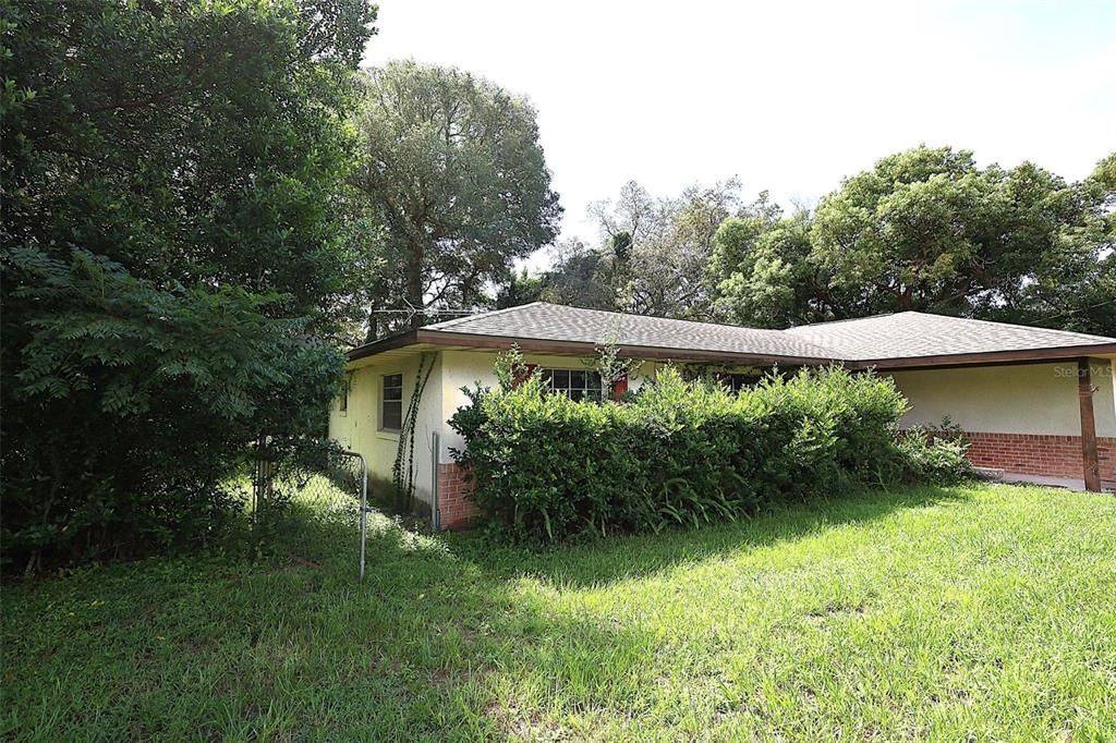 For Sale: $230,000 (2 beds, 2 baths, 1205 Square Feet)