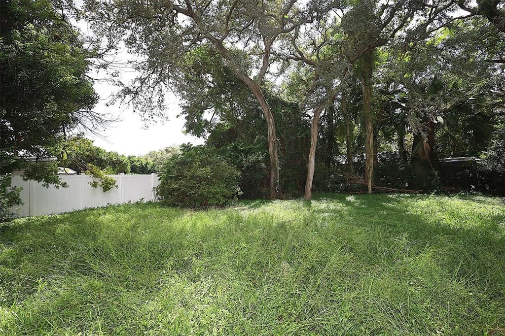 For Sale: $230,000 (2 beds, 2 baths, 1205 Square Feet)