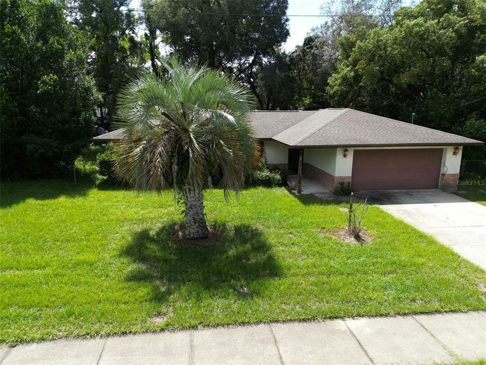 For Sale: $230,000 (2 beds, 2 baths, 1205 Square Feet)