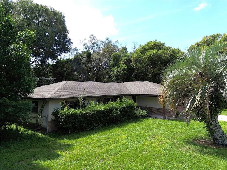 For Sale: $230,000 (2 beds, 2 baths, 1205 Square Feet)