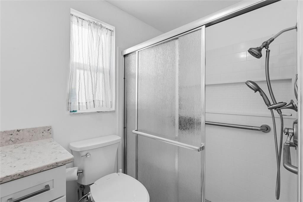 For Sale: $450,000 (2 beds, 2 baths, 1357 Square Feet)
