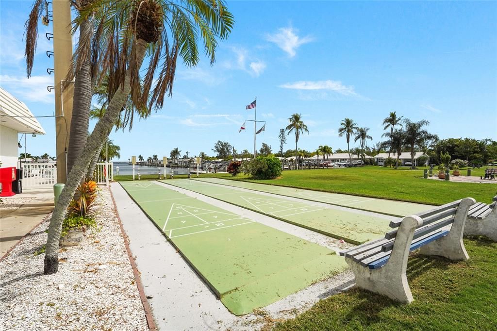 For Sale: $450,000 (2 beds, 2 baths, 1357 Square Feet)