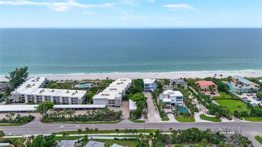 For Sale: $450,000 (2 beds, 2 baths, 1357 Square Feet)