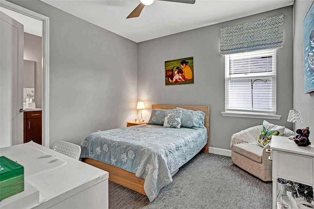 For Sale: $449,900 (4 beds, 3 baths, 2075 Square Feet)