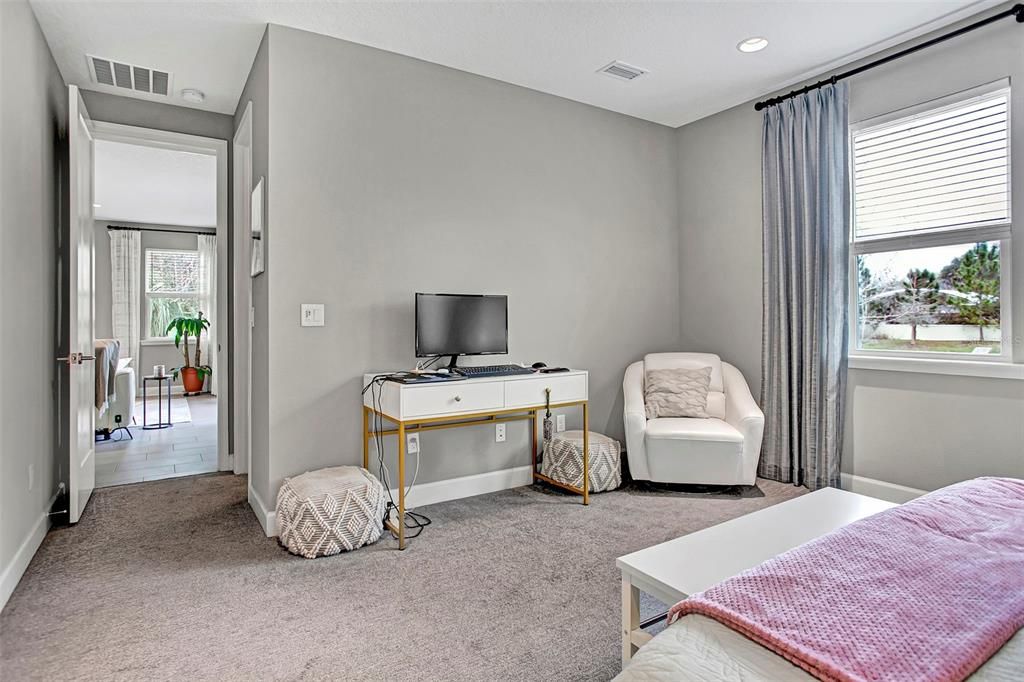 For Sale: $449,900 (4 beds, 3 baths, 2075 Square Feet)