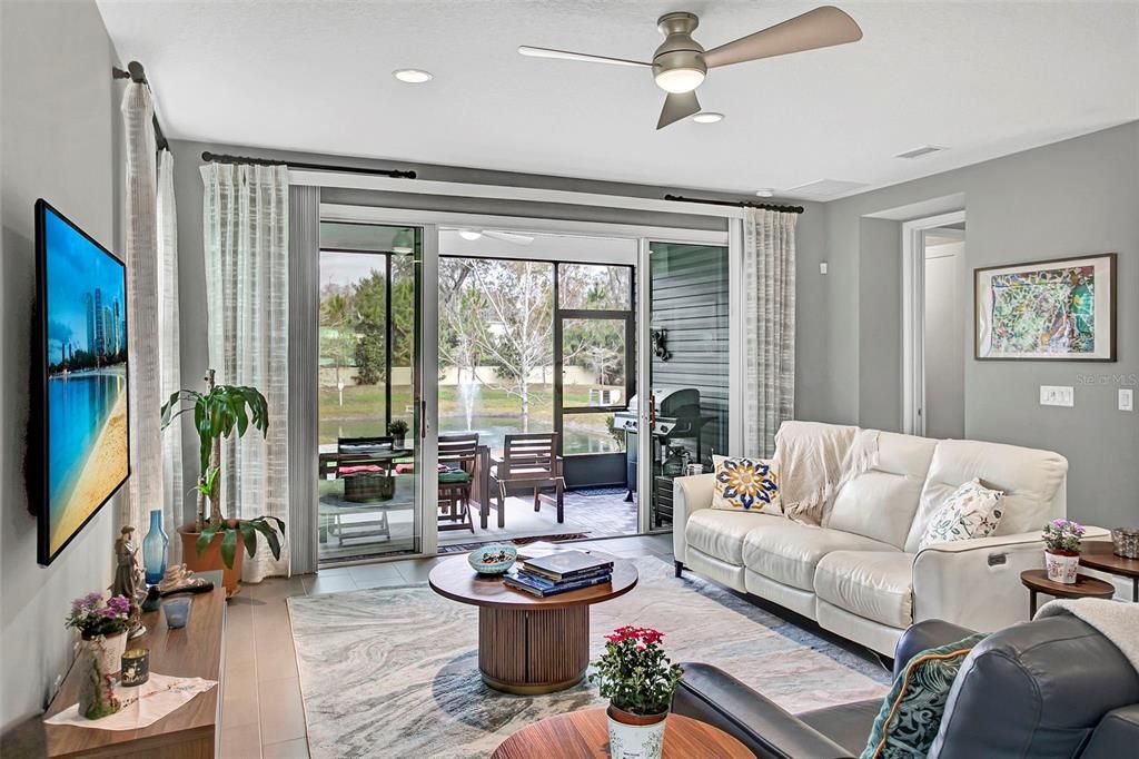 For Sale: $449,900 (4 beds, 3 baths, 2075 Square Feet)