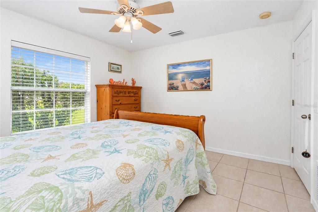 For Sale: $389,900 (3 beds, 2 baths, 1639 Square Feet)