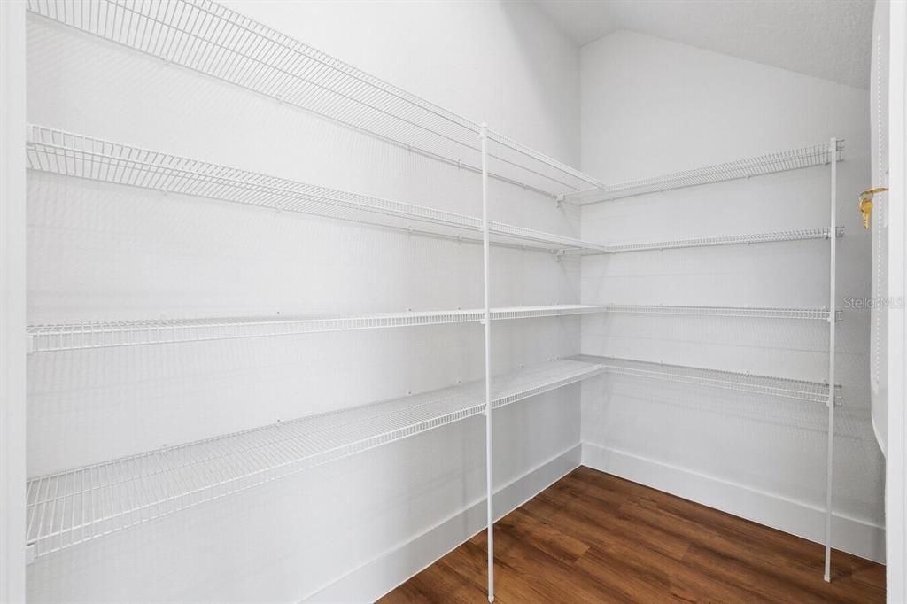 En Renta: $2,395 (3 camas, 2 baños, 1725 Pies cuadrados)