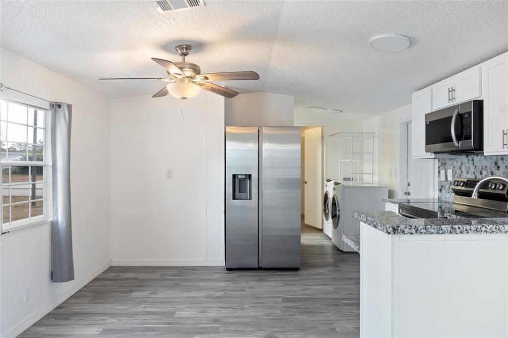 For Sale: $150,000 (2 beds, 2 baths, 840 Square Feet)