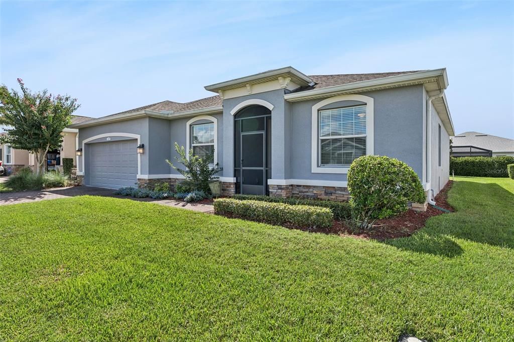 For Sale: $349,001 (2 beds, 2 baths, 1888 Square Feet)