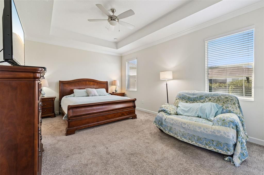 For Sale: $349,001 (2 beds, 2 baths, 1888 Square Feet)
