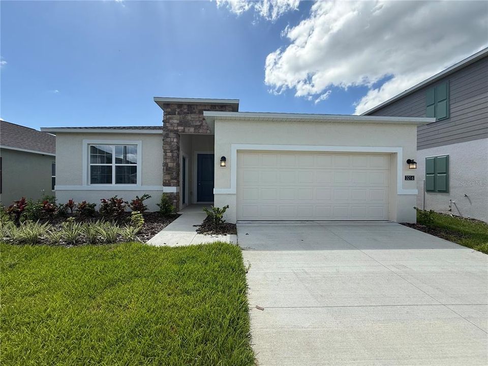 For Rent: $1,998 (3 beds, 2 baths, 1660 Square Feet)