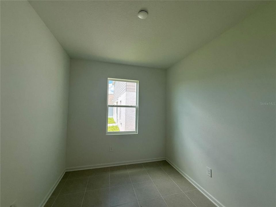 For Rent: $1,998 (3 beds, 2 baths, 1660 Square Feet)