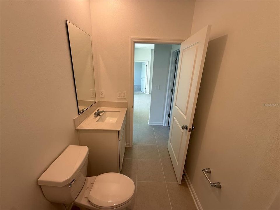 For Rent: $1,998 (3 beds, 2 baths, 1660 Square Feet)
