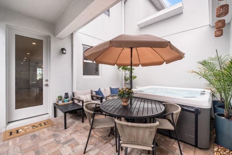 En Venta: $499,900 (3 camas, 2 baños, 1770 Pies cuadrados)
