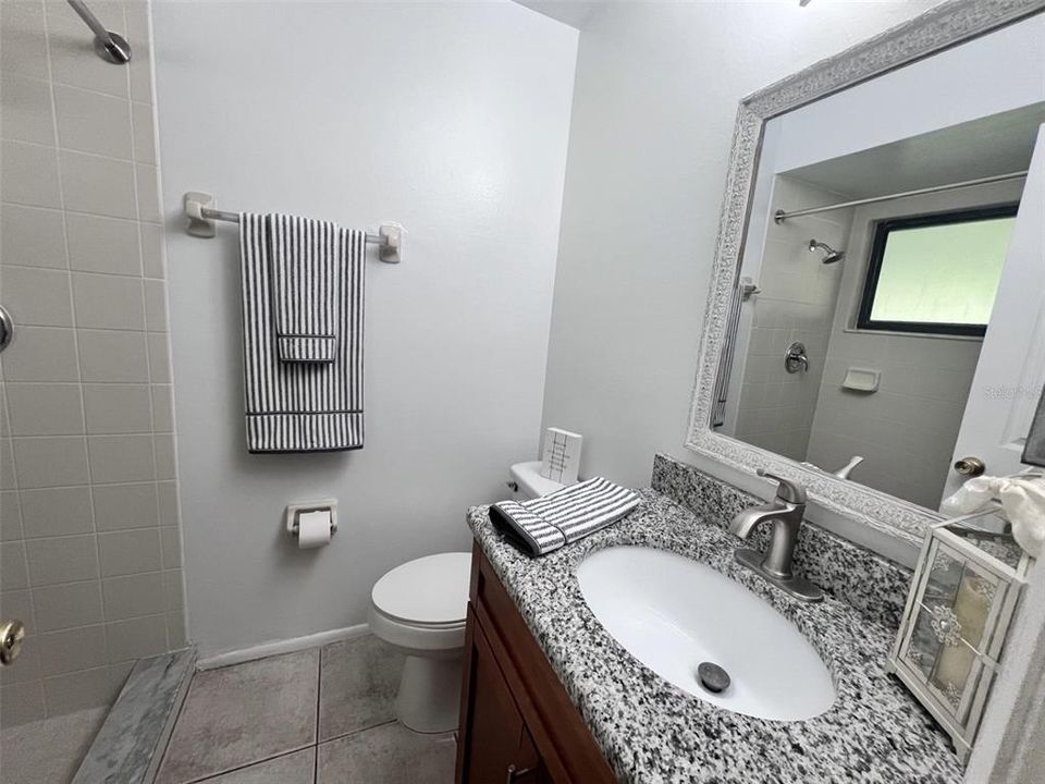 For Sale: $280,000 (2 beds, 2 baths, 858 Square Feet)
