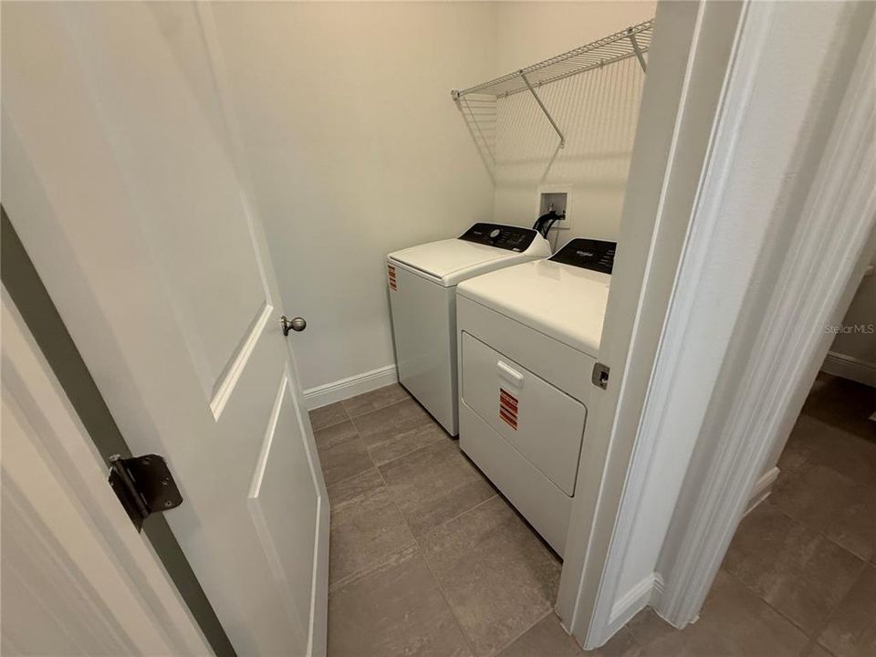 В аренду: $2,400 (3 спален, 2 ванн, 1495 Квадратных фут)
