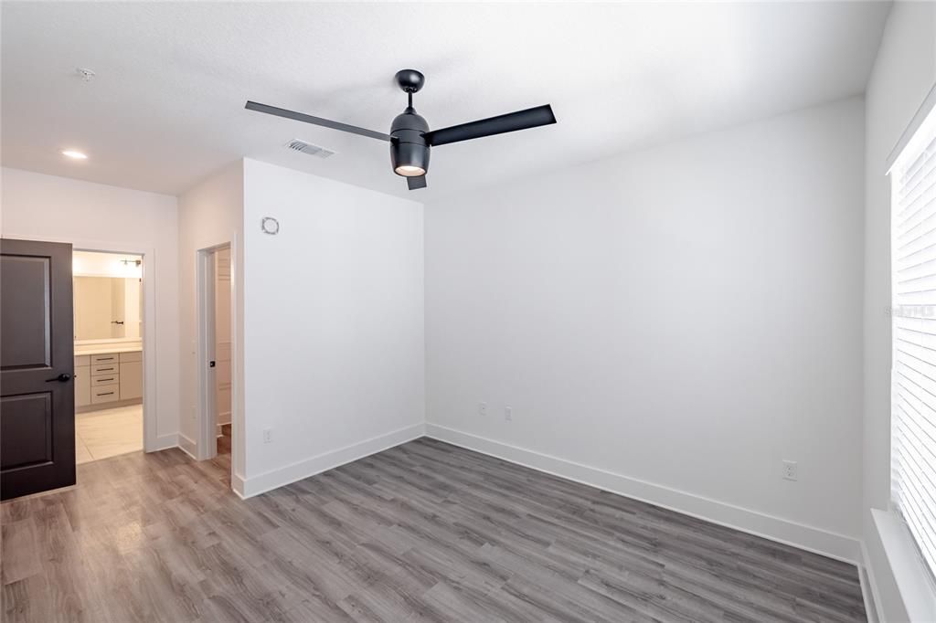 For Rent: $3,484 (3 beds, 2 baths, 1535 Square Feet)