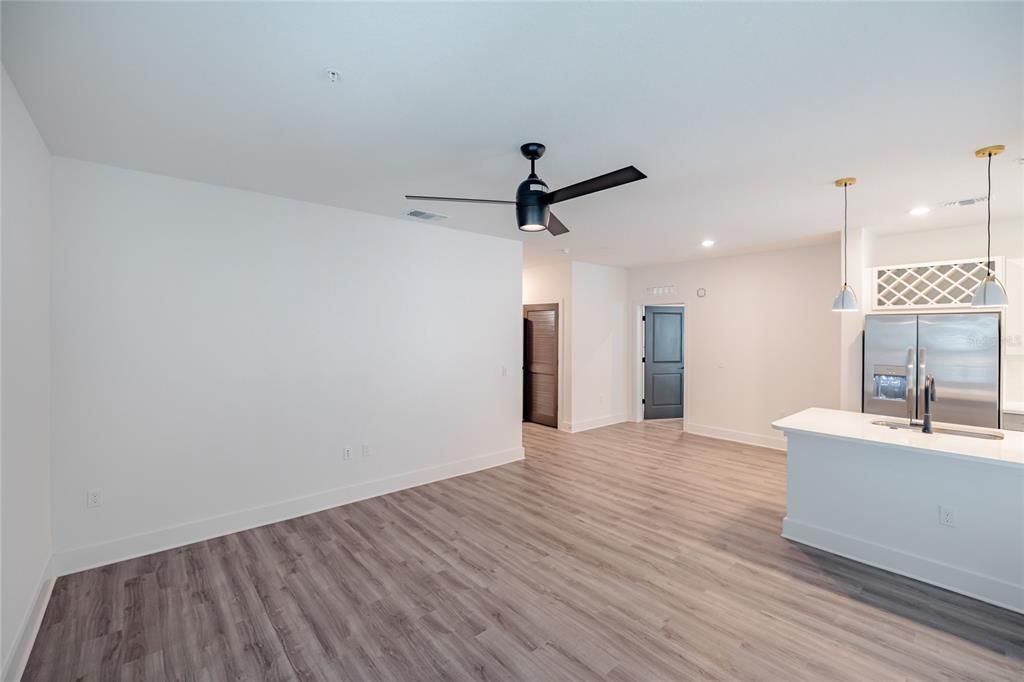 For Rent: $3,484 (3 beds, 2 baths, 1535 Square Feet)