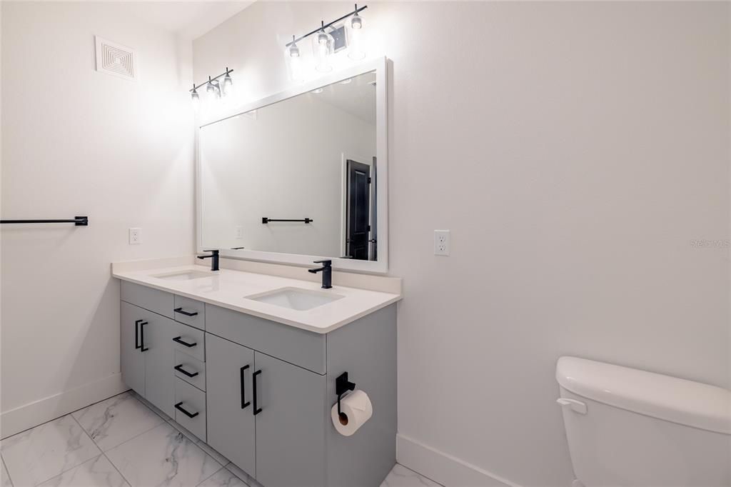 For Rent: $3,484 (3 beds, 2 baths, 1535 Square Feet)
