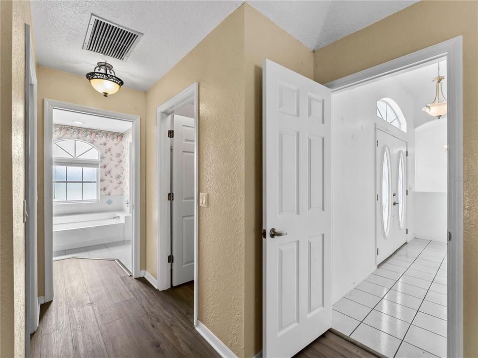For Sale: $314,900 (3 beds, 2 baths, 2080 Square Feet)
