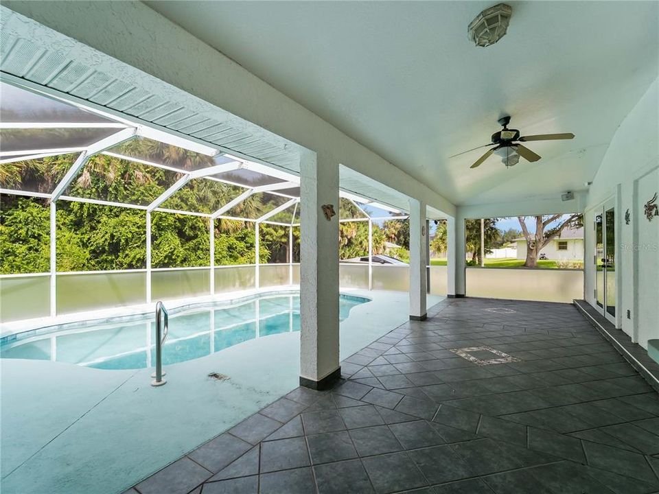 For Sale: $314,900 (3 beds, 2 baths, 2080 Square Feet)