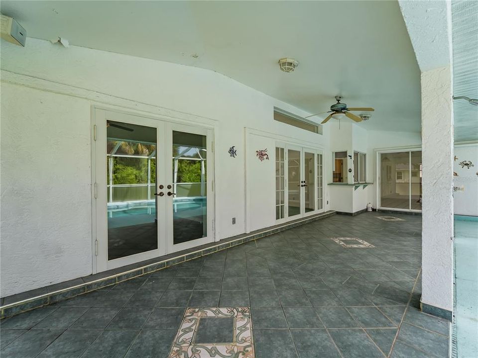 For Sale: $314,900 (3 beds, 2 baths, 2080 Square Feet)