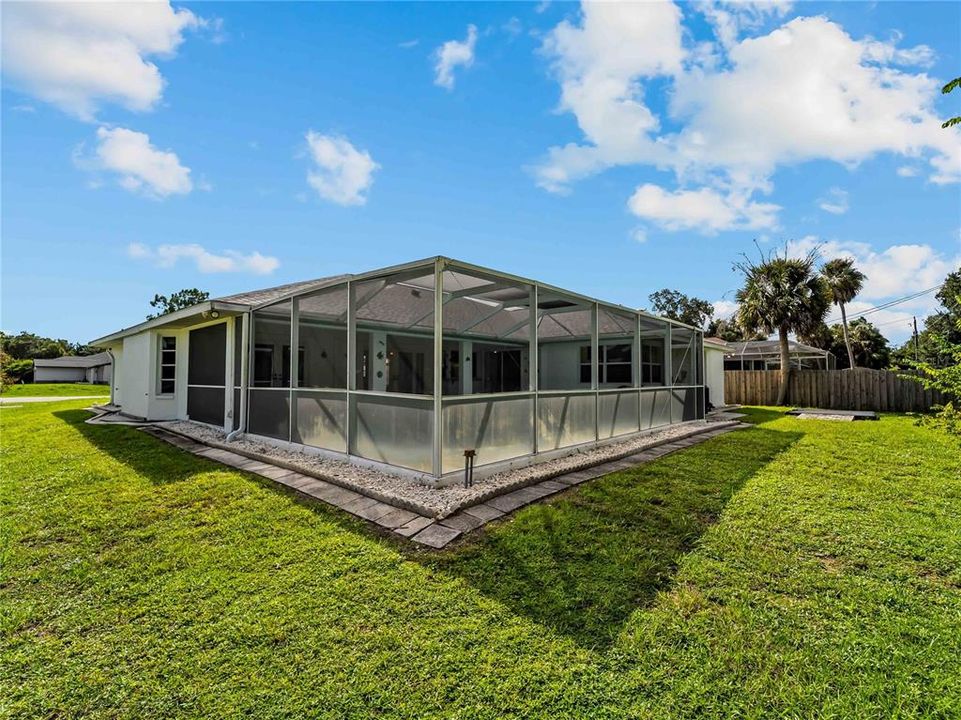 For Sale: $314,900 (3 beds, 2 baths, 2080 Square Feet)