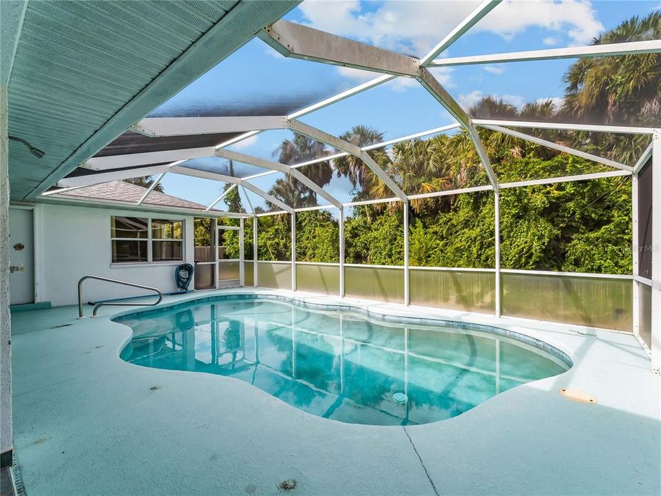 For Sale: $314,900 (3 beds, 2 baths, 2080 Square Feet)