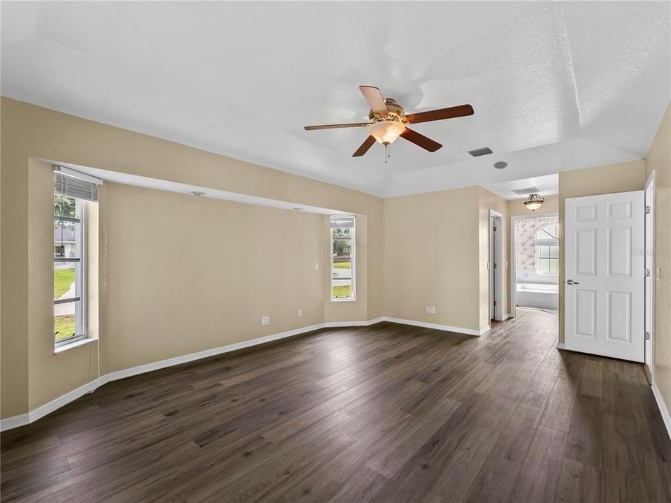 For Sale: $314,900 (3 beds, 2 baths, 2080 Square Feet)