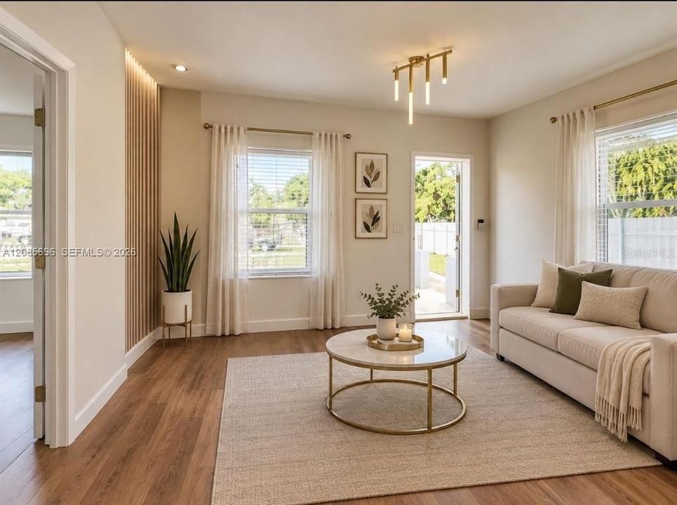 For Sale: $597,000 (2 beds, 1 baths, 825 Square Feet)